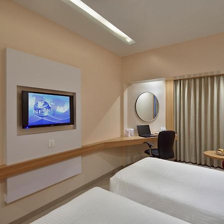 The Eastern Hotel Ankleshwar Buitenkant foto