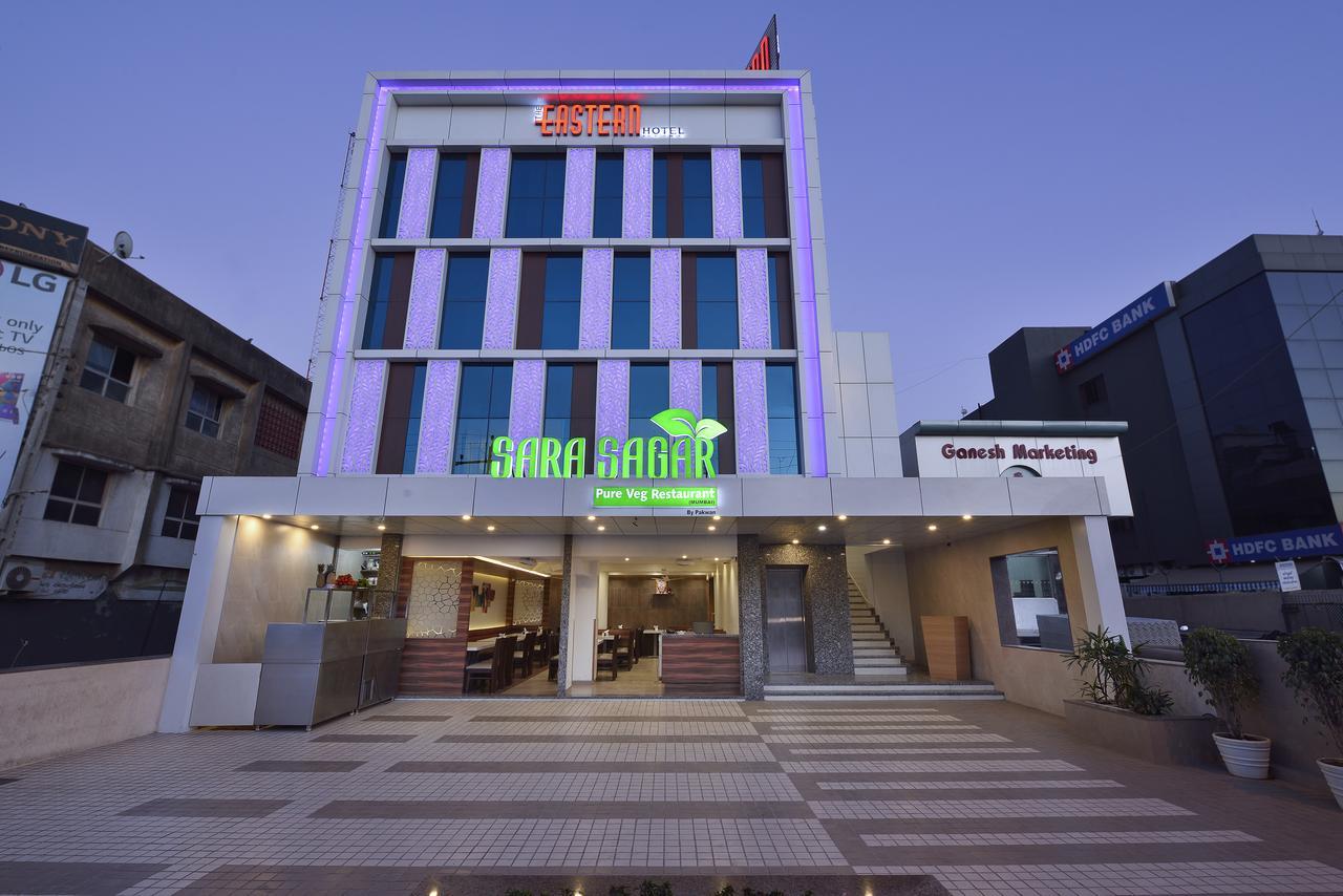 The Eastern Hotel Ankleshwar Buitenkant foto